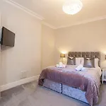 George Street Boutique With Free Parking * York
