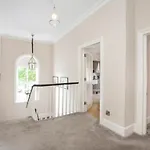 George Street Boutique With Free Parking *