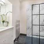 Apartament George Street Boutique With Free Parking