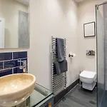 George Street Boutique With Free Parking Apartament York