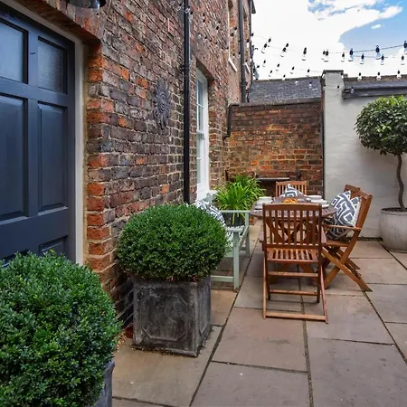Apartment George Street Boutique With Free Parking