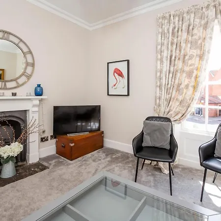 George Street Boutique With Free Parking York