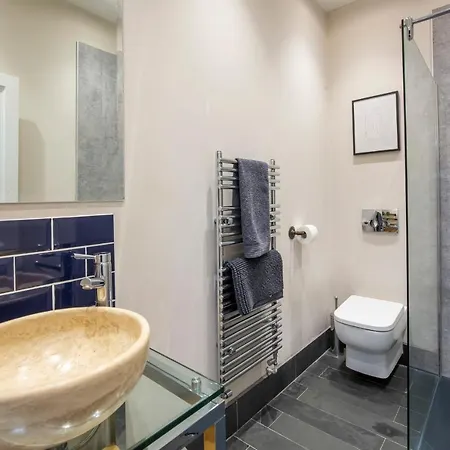 George Street Boutique With Free Parking Apartment York